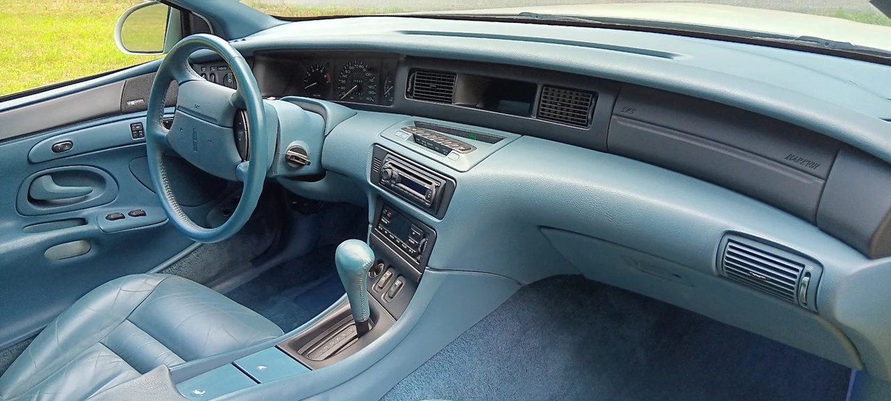 1993 Lincoln Continental Mark VIII - Image 22 of 31