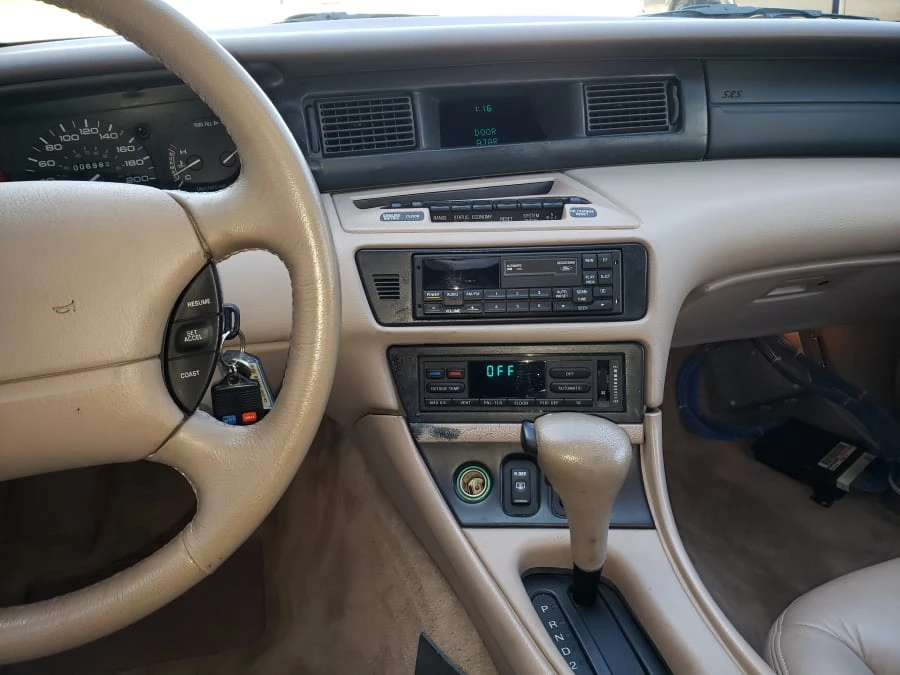 1993 Lincoln Continental Mark VIII - Image 5 of 12