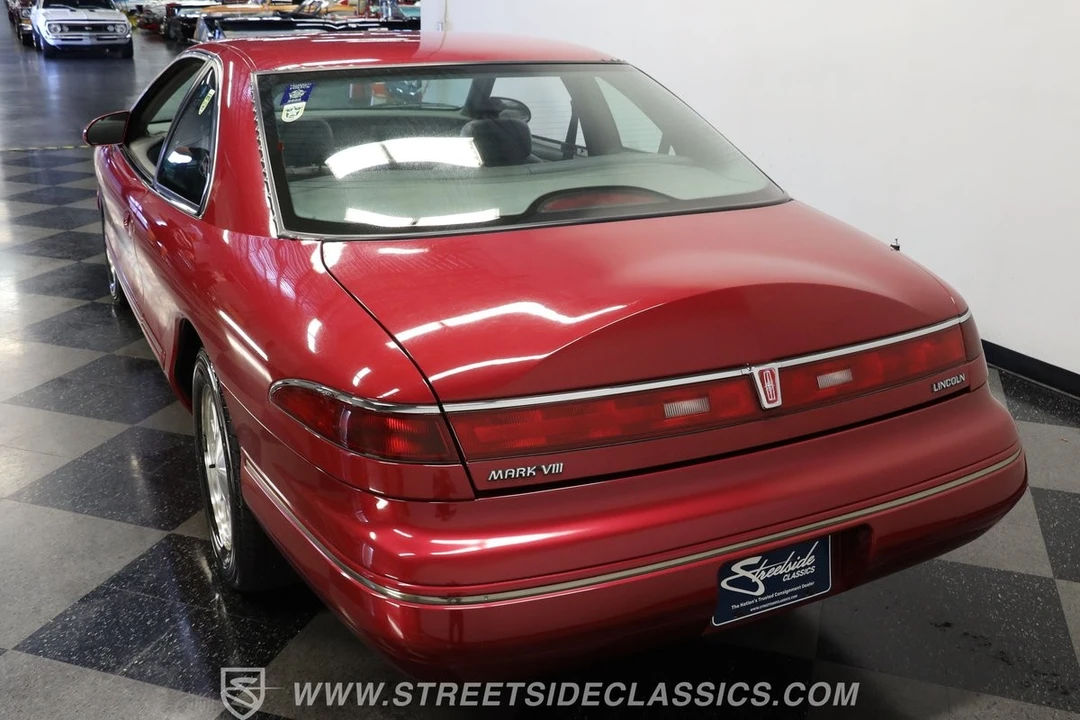 1993 Lincoln Continental Mark VIII - Image 7 of 12