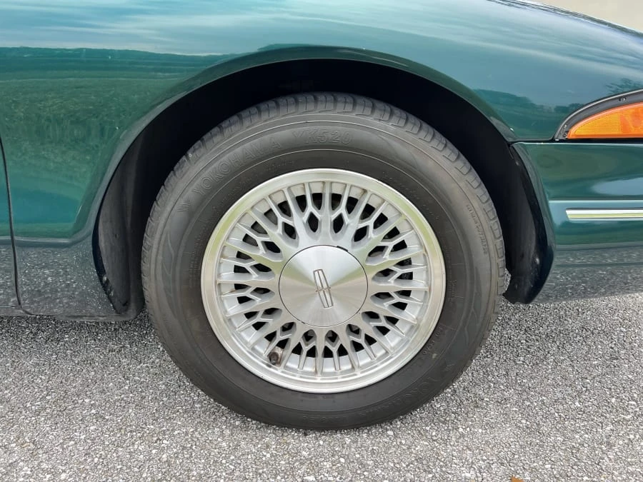1993 Lincoln Continental Mark VIII - Image 14 of 29