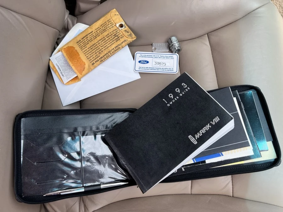 1993 Lincoln Continental Mark VIII - Image 29 of 29