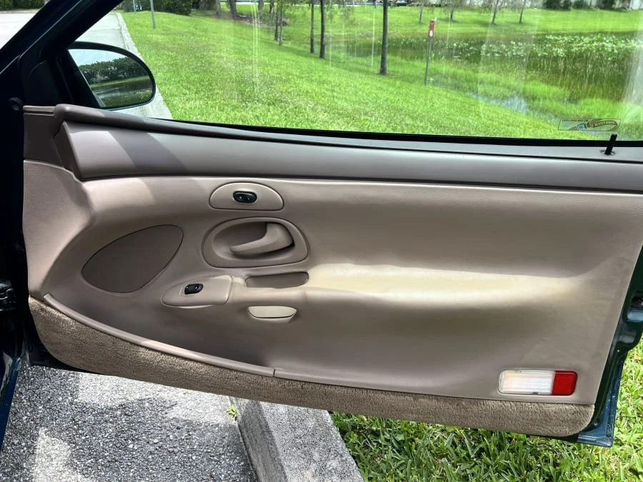 1993 Lincoln Continental Mark VIII - Image 25 of 29