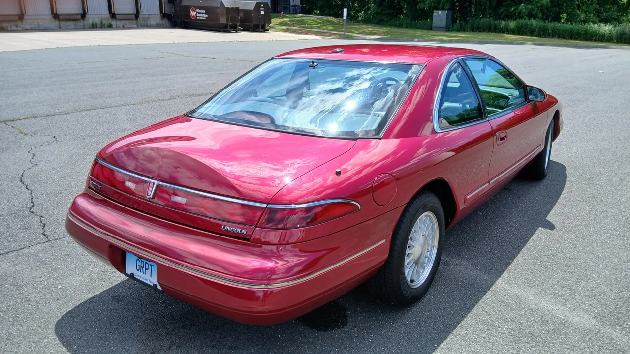 1993 Lincoln Continental Mark VIII - Image 5 of 14