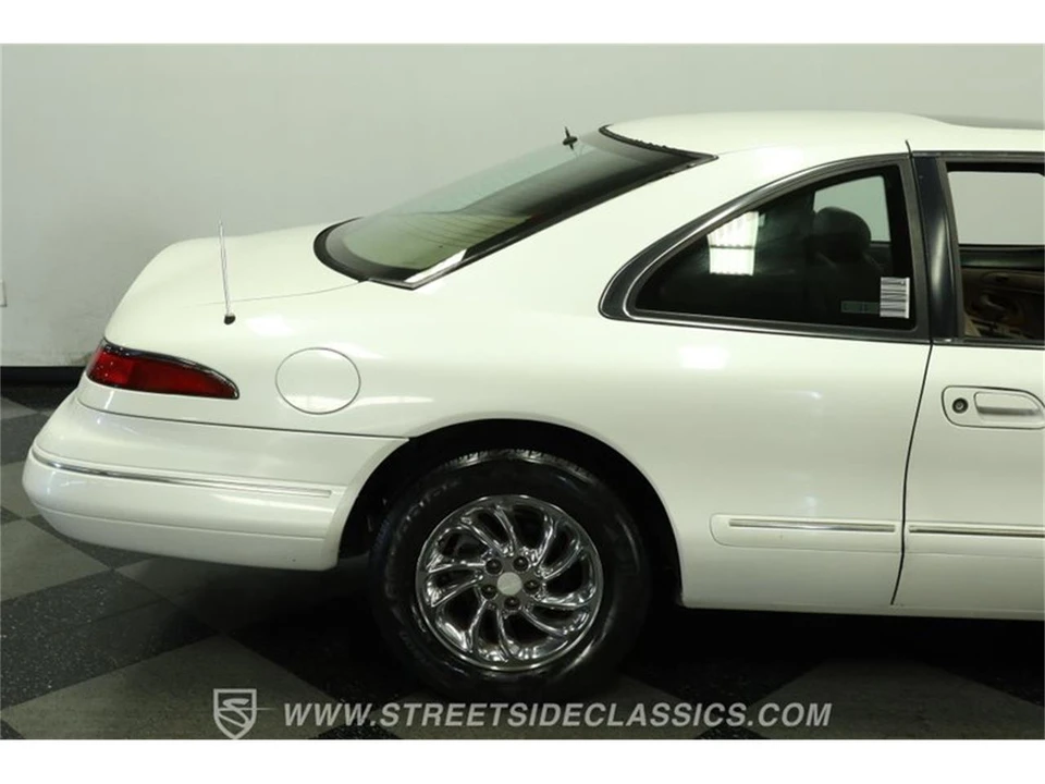 1993 Lincoln Continental Mark VIII - Image 28 of 31