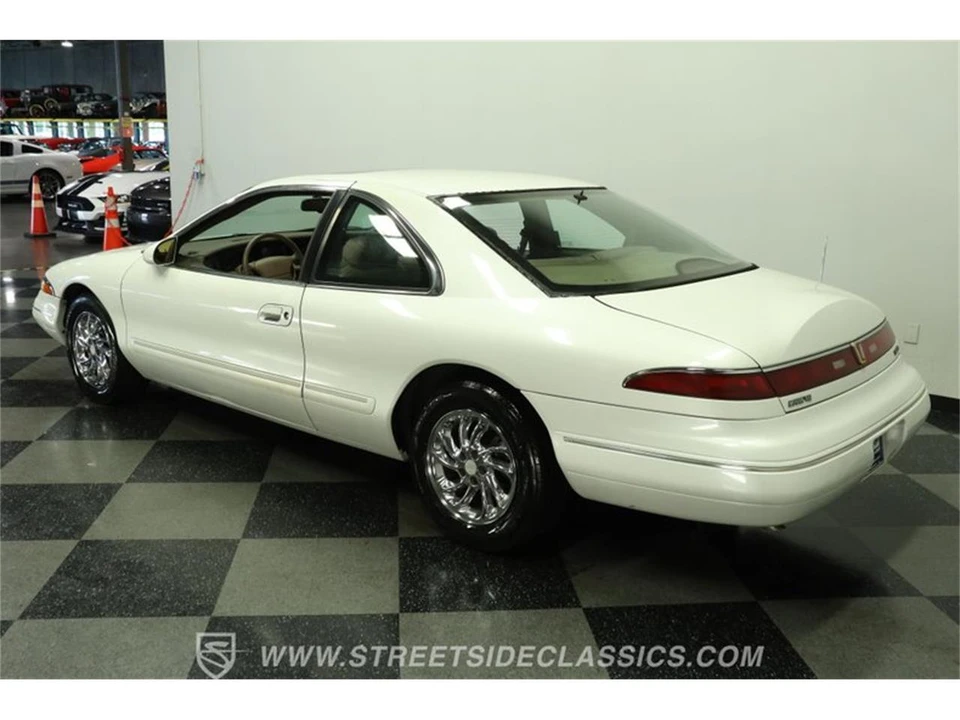 1993 Lincoln Continental Mark VIII - Image 7 of 31
