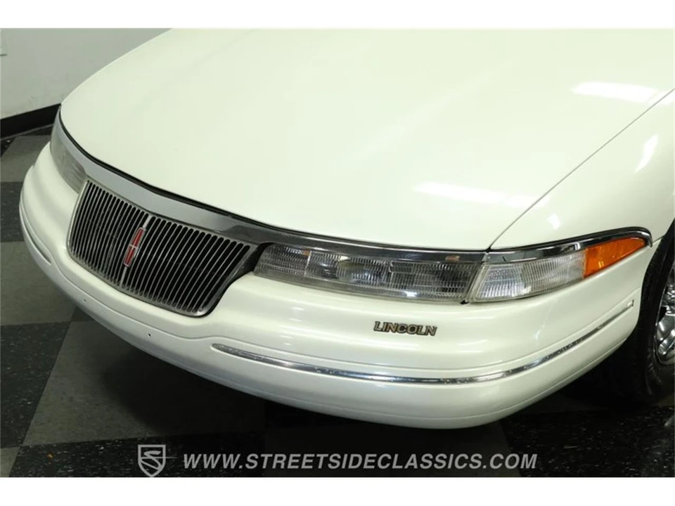 1993 Lincoln Continental Mark VIII - Image 19 of 31