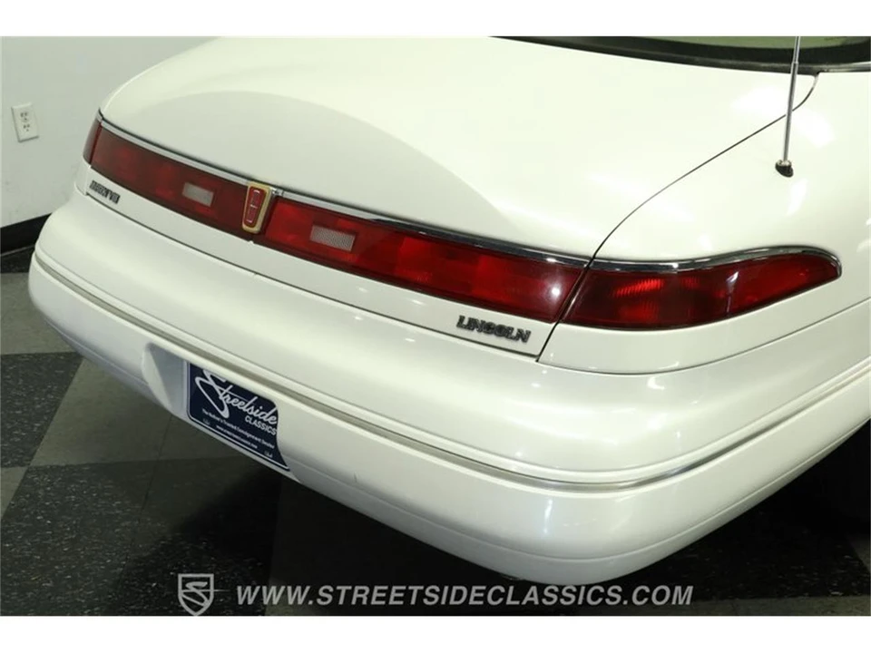 1993 Lincoln Continental Mark VIII - Image 25 of 31