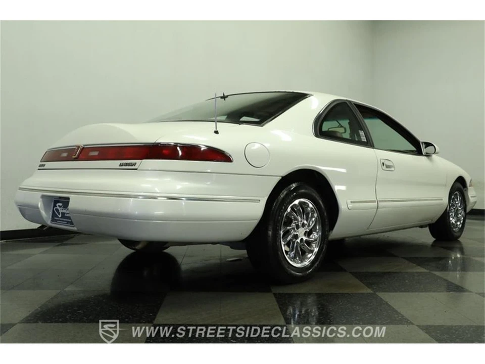 1993 Lincoln Continental Mark VIII - Image 26 of 31