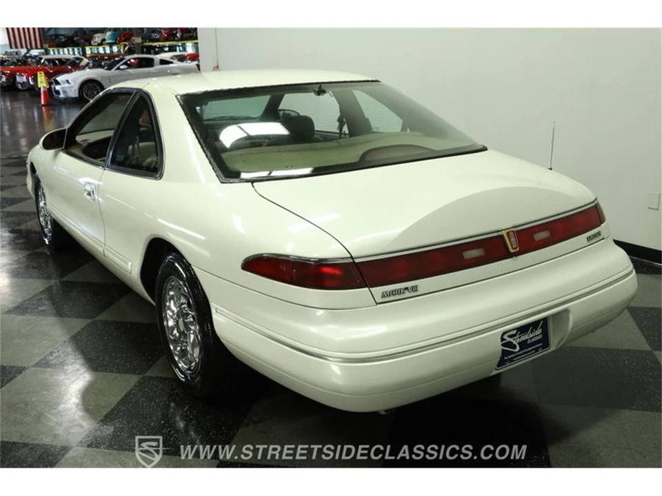 1993 Lincoln Continental Mark VIII - Image 8 of 31