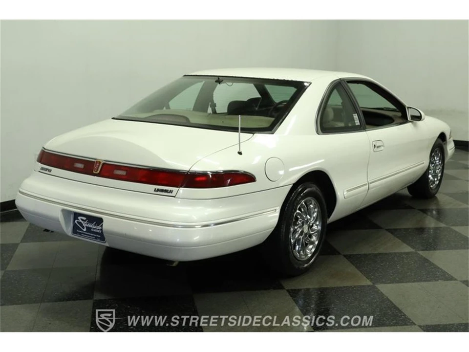 1993 Lincoln Continental Mark VIII - Image 11 of 31