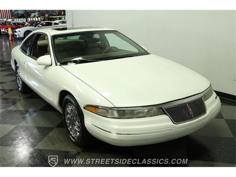 1993 Lincoln Continental Mark VIII - Image 15 of 31