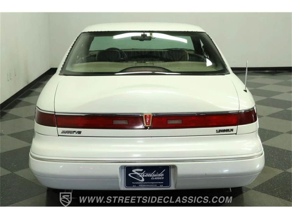 1993 Lincoln Continental Mark VIII - Image 9 of 31