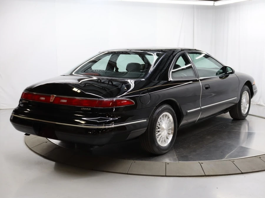1993 Lincoln Continental Mark VIII - Image 3 of 31