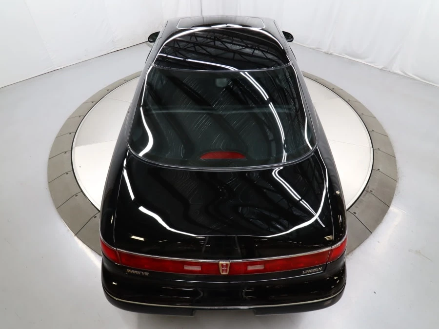 1993 Lincoln Continental Mark VIII - Image 17 of 31