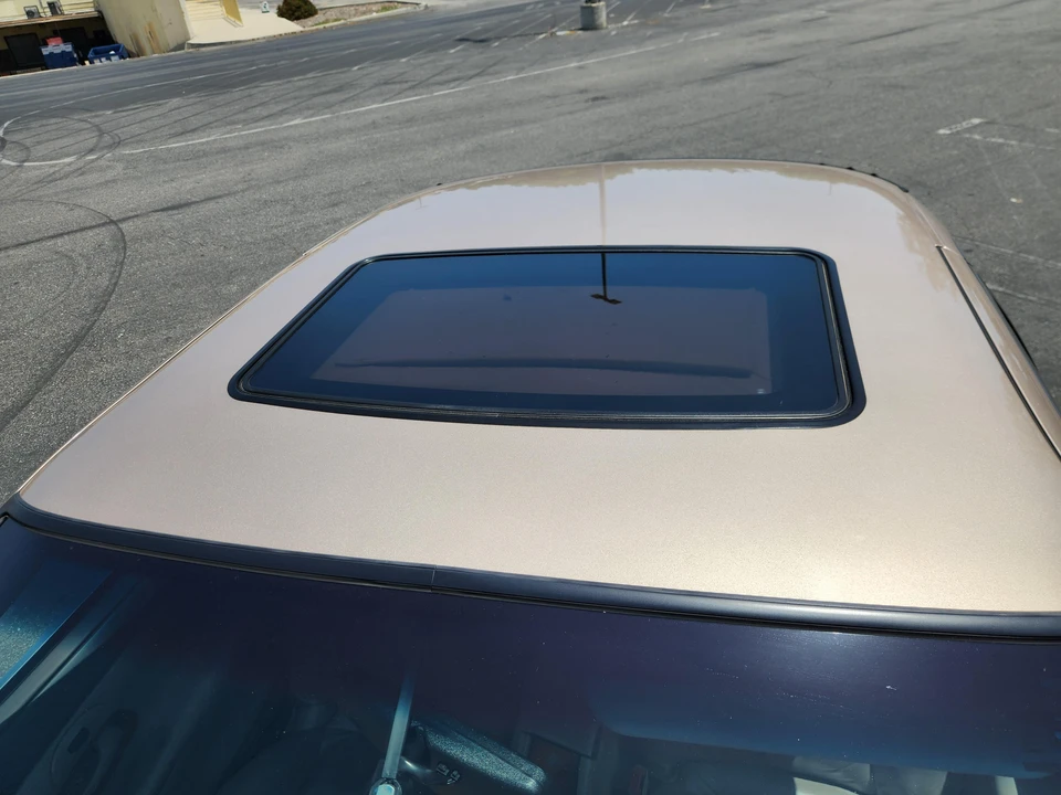 1993 Lincoln Continental Mark VIII - Image 15 of 31