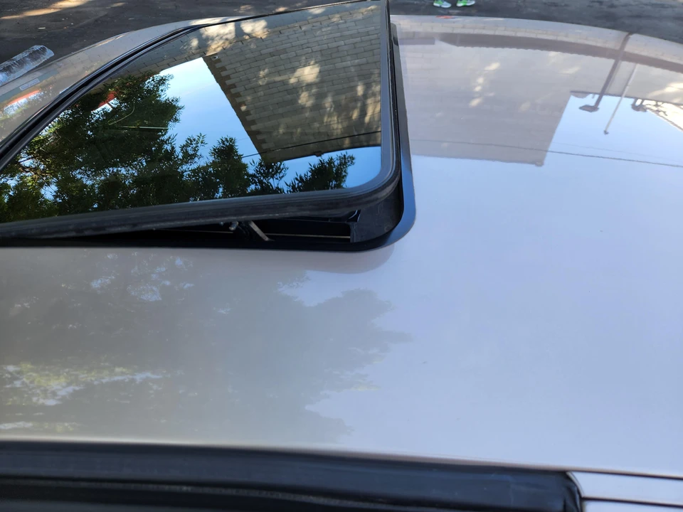 1993 Lincoln Continental Mark VIII - Image 17 of 31