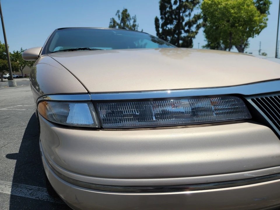 1993 Lincoln Continental Mark VIII - Image 11 of 31