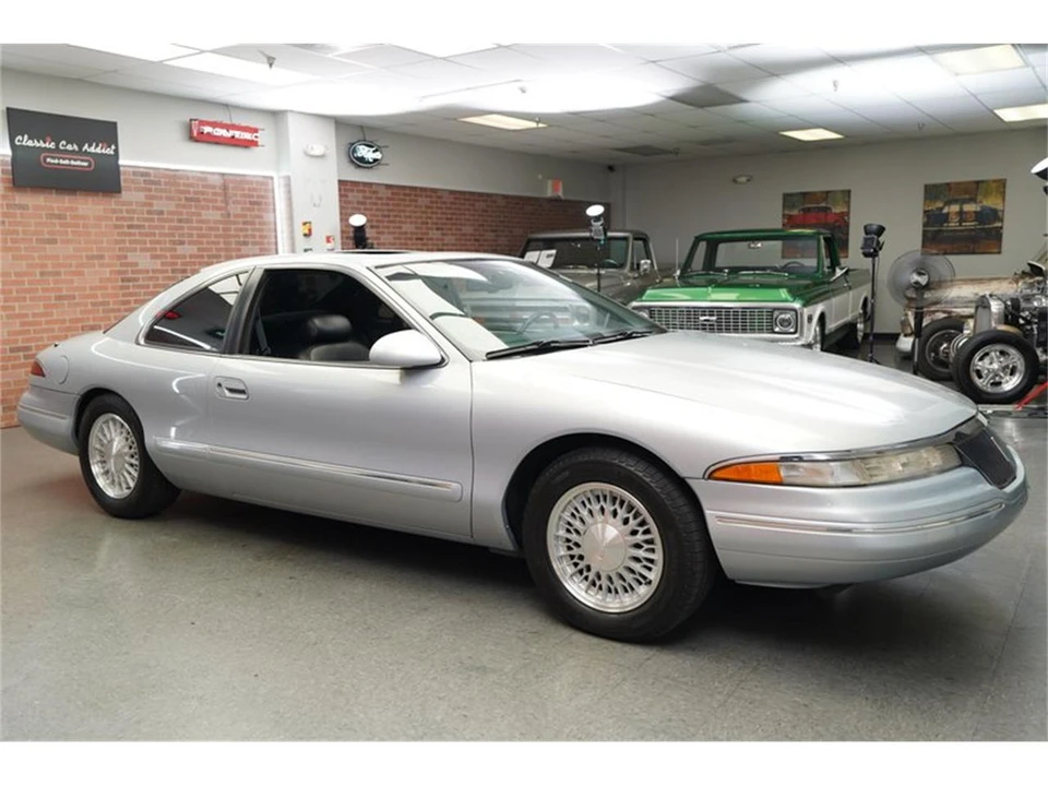 1993 Lincoln Continental Mark VIII - Image 7 of 31