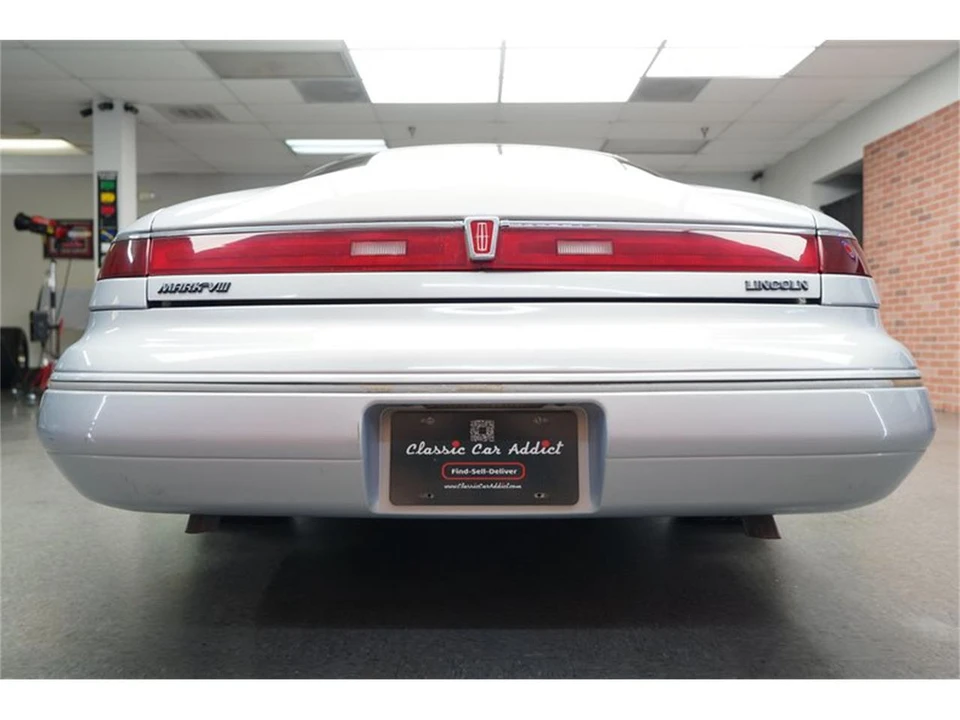 1993 Lincoln Continental Mark VIII - Image 5 of 31