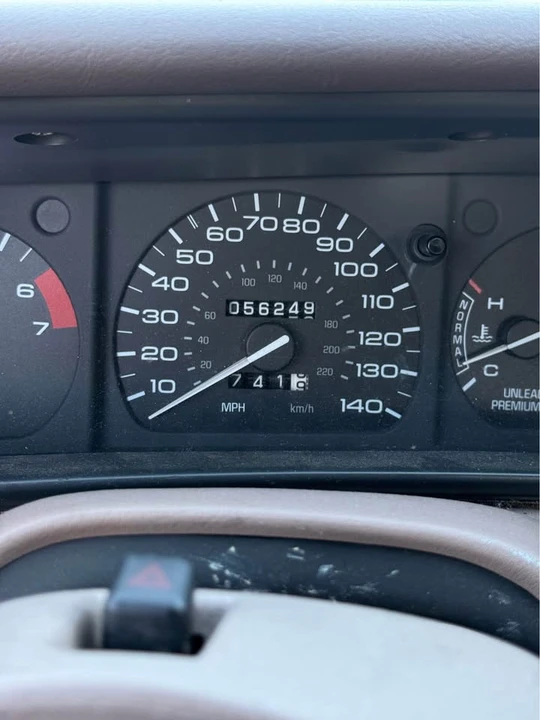 1993 Lincoln Continental Mark VIII - Image 8 of 9