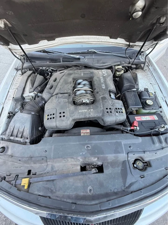 1993 Lincoln Continental Mark VIII - Image 9 of 9