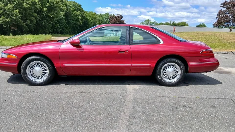 1993 Lincoln Continental Mark VIII - Image 2 of 14
