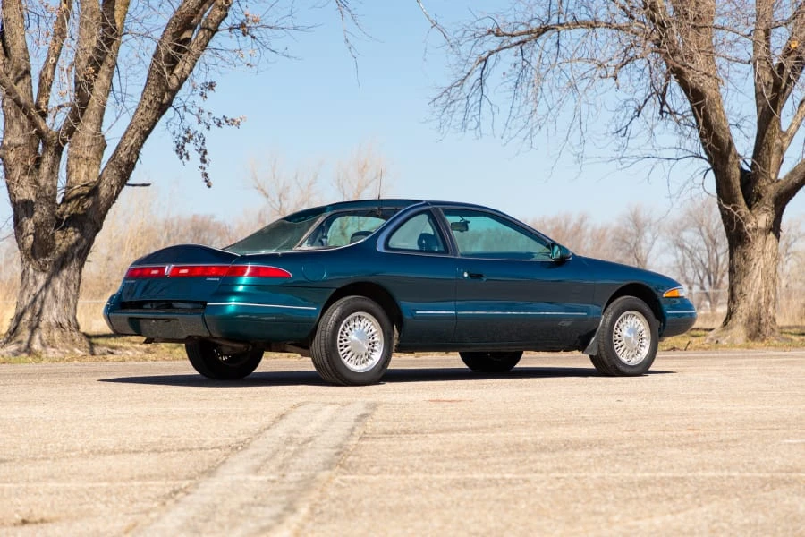 1993 Lincoln Continental Mark VIII - Image 3 of 24