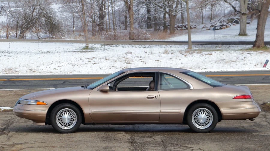 1993 Lincoln Continental Mark VIII - Image 8 of 12