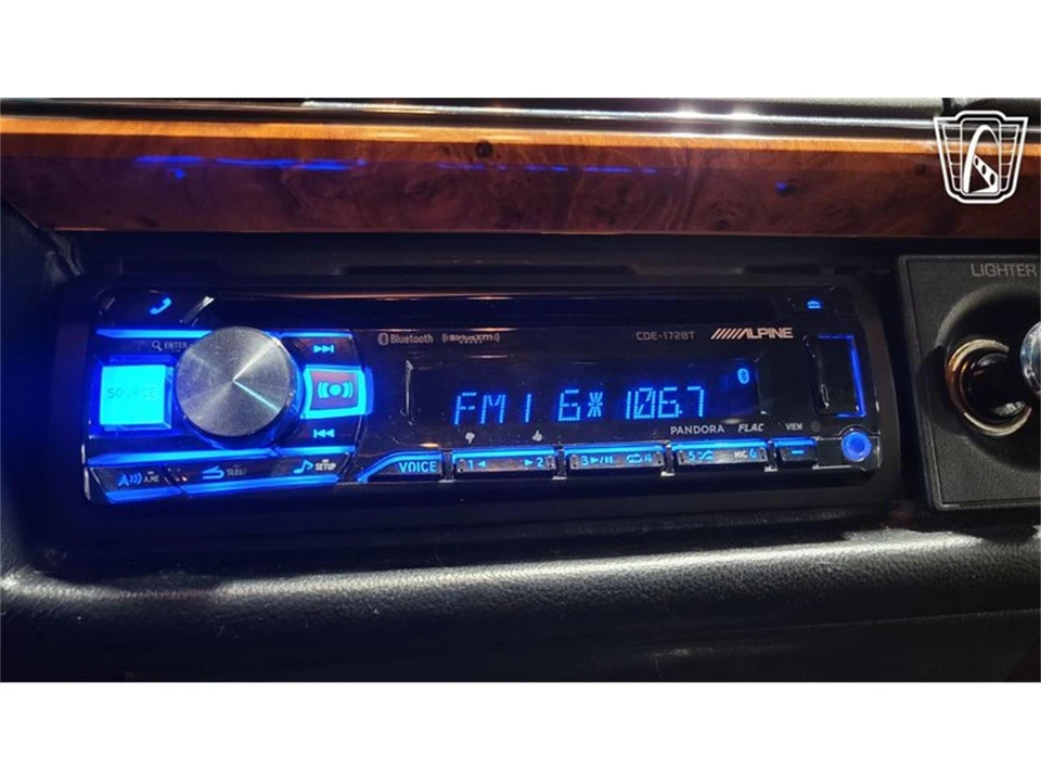 1993 Lincoln Town Car - Image 16 of 31