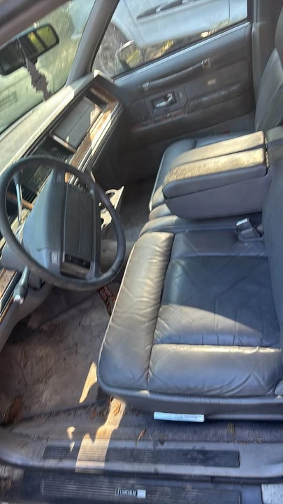1993 Lincoln Town Car - Image 5 of 12