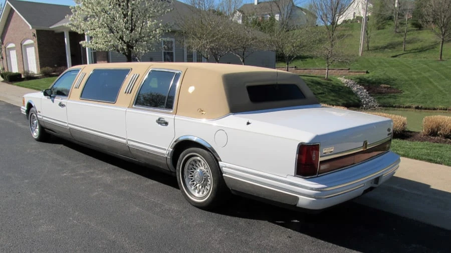 1993 Lincoln Town Car - Image 3 of 9