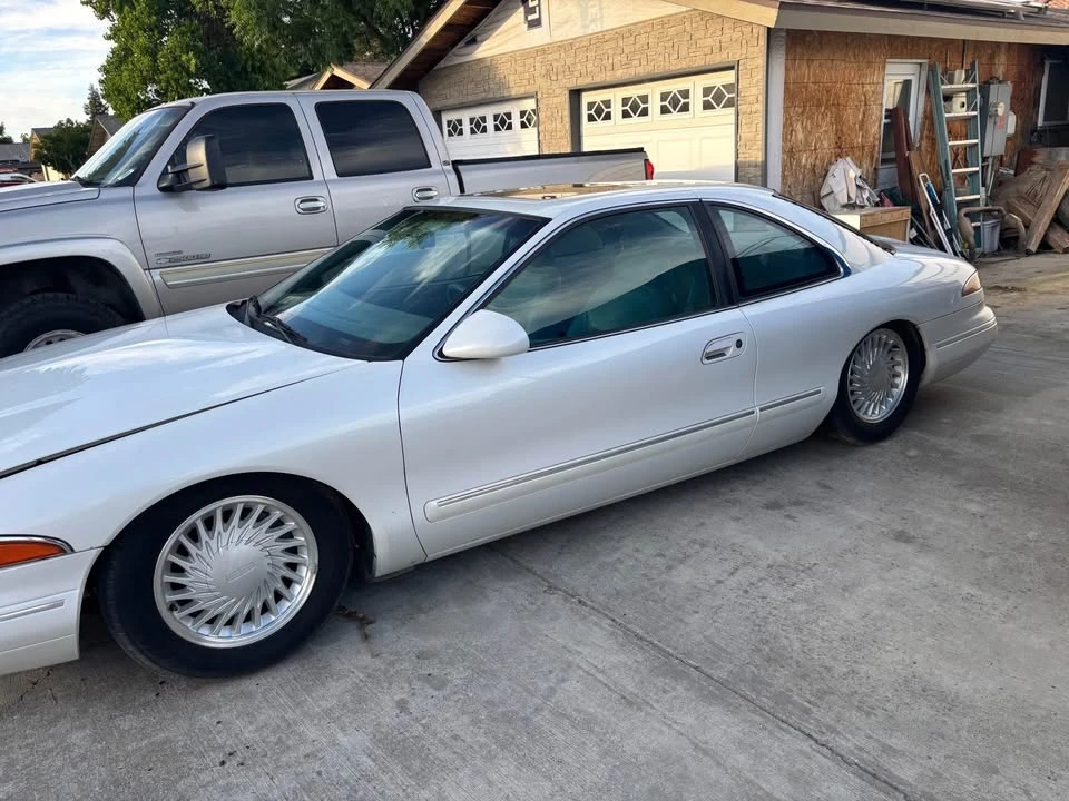 1993 Lincoln Continental Mark VIII - Image 4 of 6