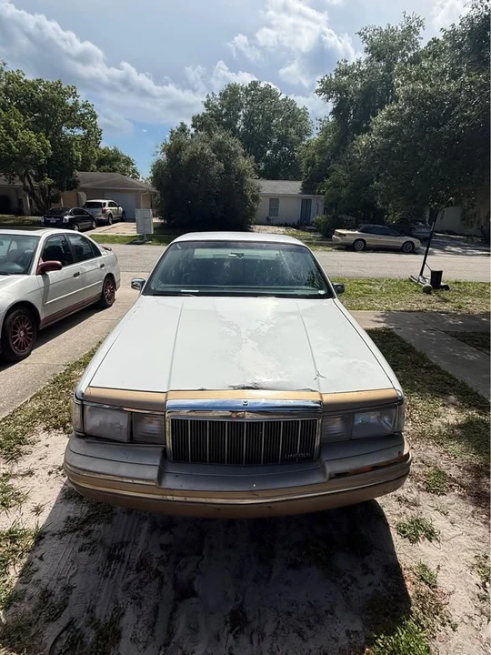 1993 Lincoln Town Car - Image 4 of 5