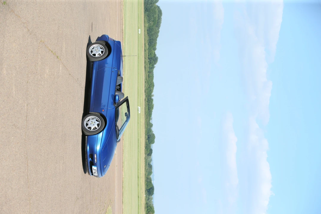 1993 Lotus Elan M100 - Image 8 of 15