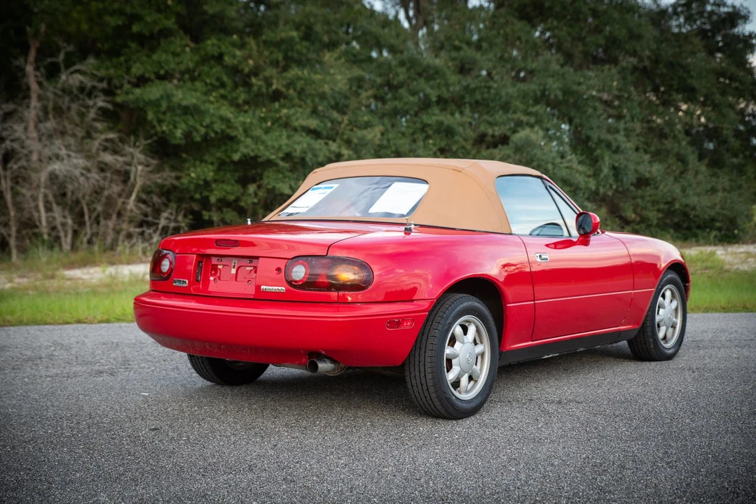 1993 Mazda NA MX-5 Miata - Image 8 of 31