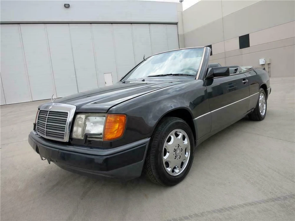 1993 Mercedes-Benz W124 E-Class - Image 2 of 5