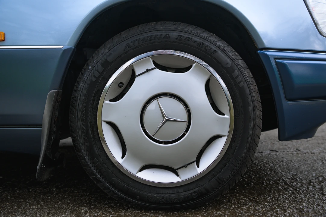 1993 Mercedes-Benz W124 E-Class - Image 26 of 31