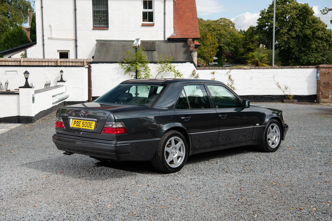 1993 Mercedes-Benz W124 E-Class - Image 15 of 31