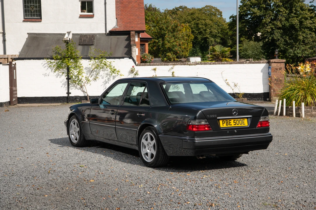 1993 Mercedes-Benz W124 E-Class - Image 14 of 31