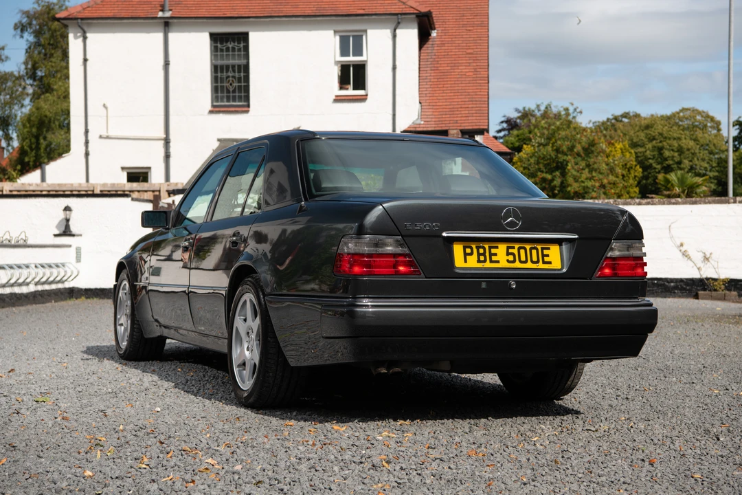 1993 Mercedes-Benz W124 E-Class - Image 6 of 31