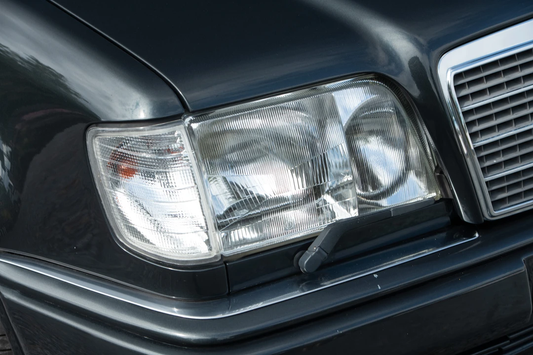 1993 Mercedes-Benz W124 E-Class - Image 23 of 31