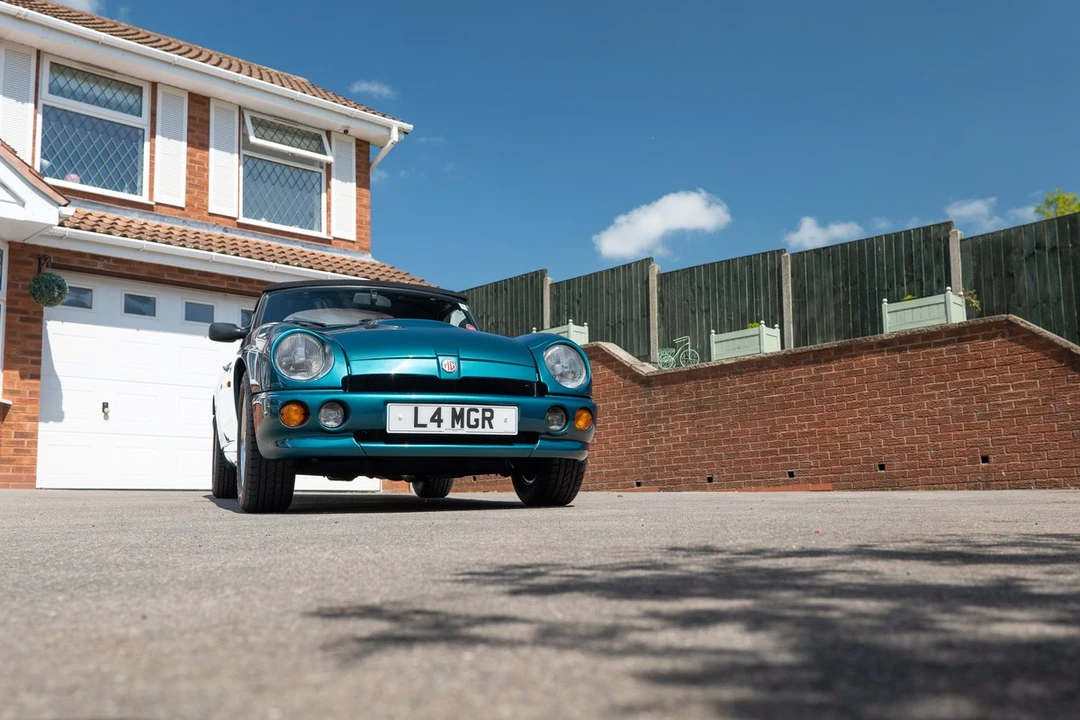1993 MG RV8 - Image 20 of 30