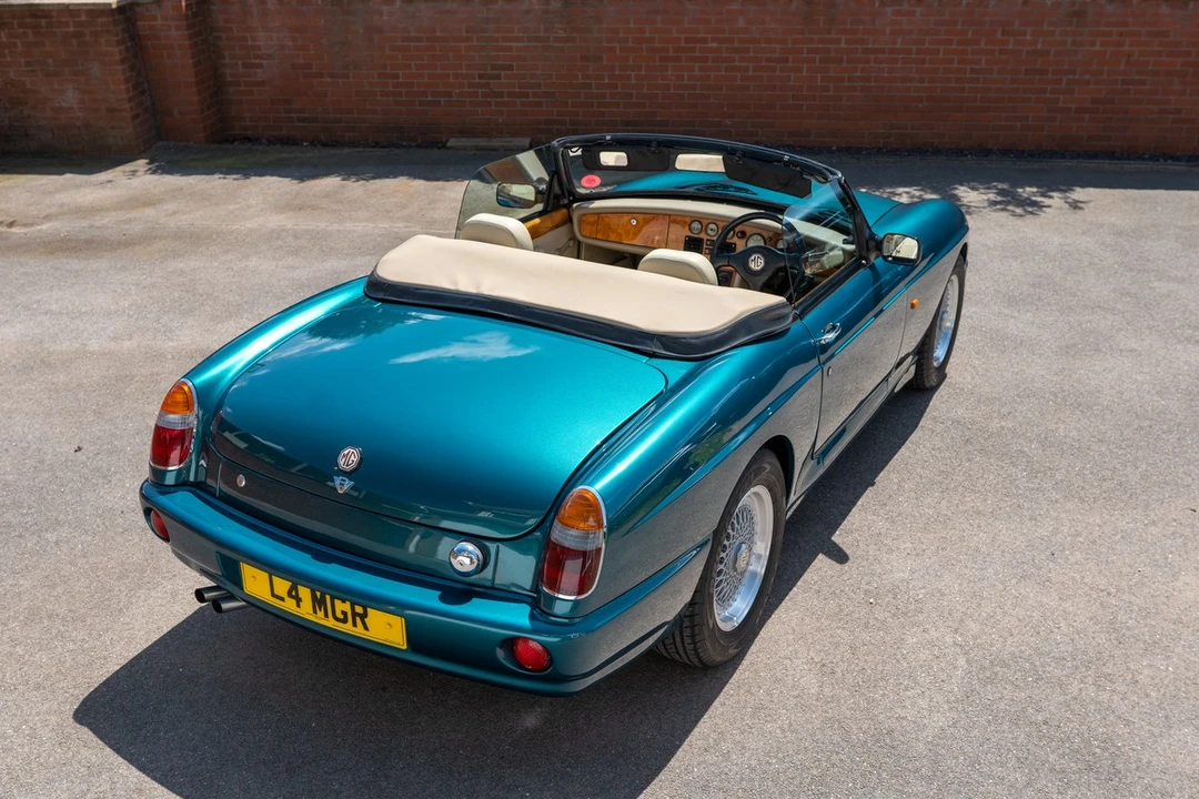 1993 MG RV8 - Image 10 of 30