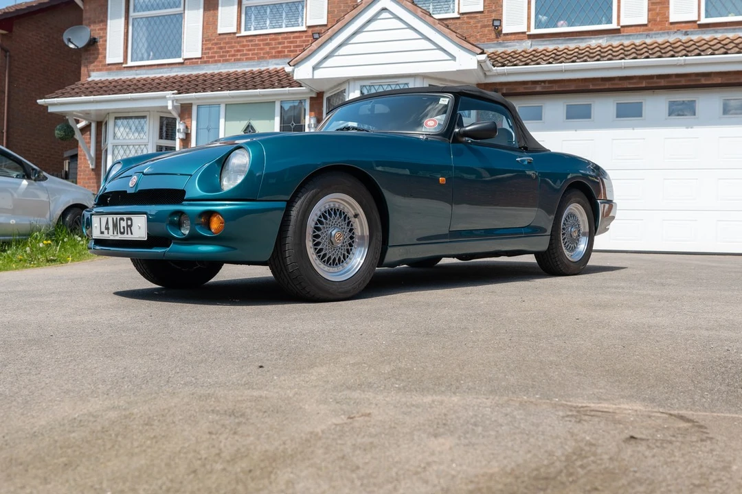 1993 MG RV8 - Image 15 of 30