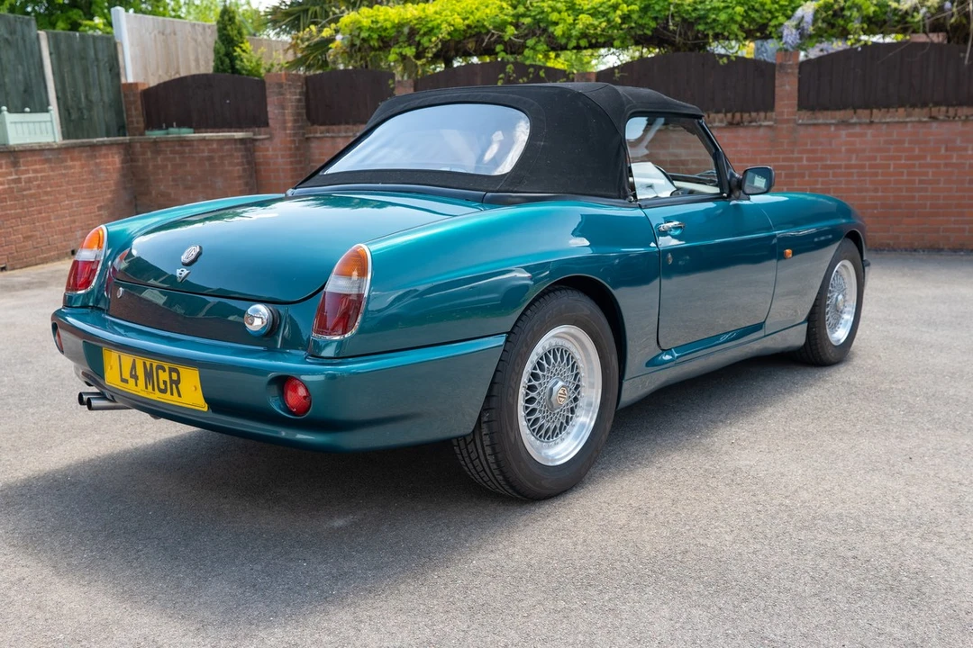 1993 MG RV8 - Image 24 of 30