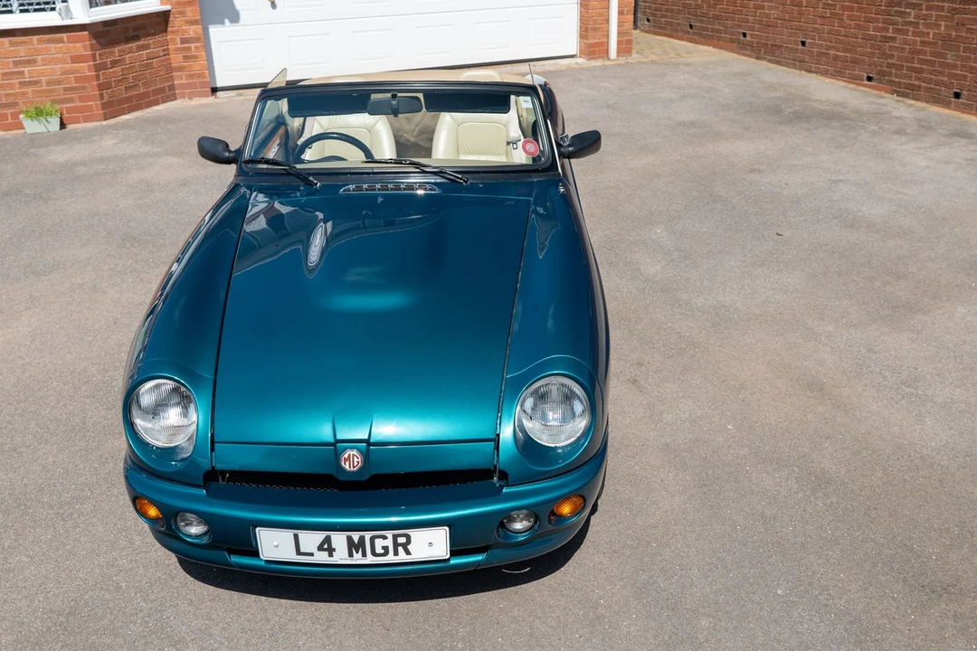 1993 MG RV8 - Image 3 of 30
