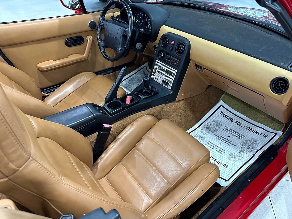 1993 Mazda NA MX-5 Miata - Image 14 of 19