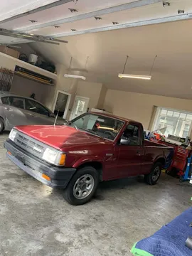 1993 Mazda B2200