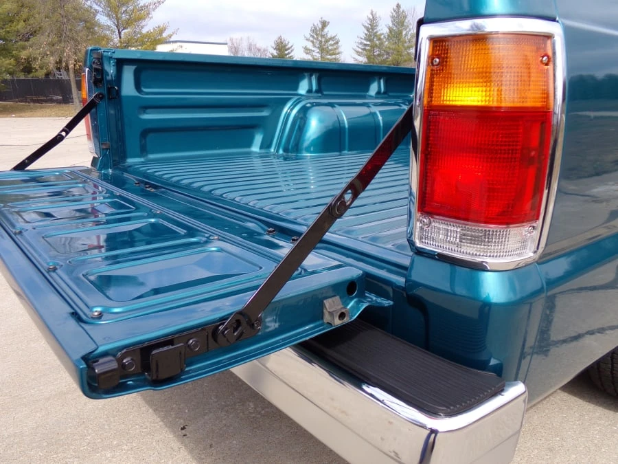 1993 Mazda B Series 4th Gen - Image 11 of 12