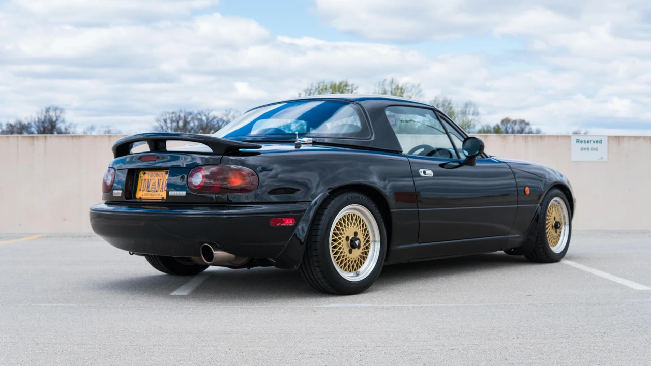 1993 Mazda NA MX-5 Miata - Image 13 of 31